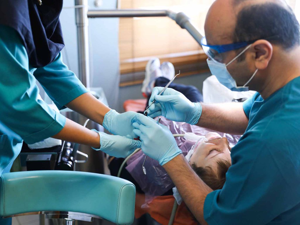 کلینیک دندانپزشکی منطقه یک تهران